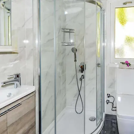 Sleeps 5 Air Con Wifi Göcek